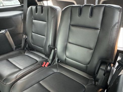 Used 2018 Ford Explorer Sport w/ Equipment Group 401A image 11