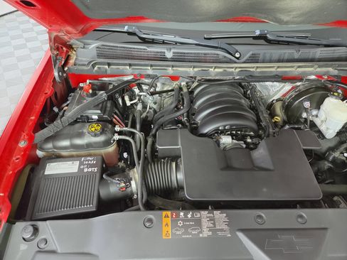 Used 2018 Chevrolet Silverado 1500 LT w/ All Star Edition AWD/4WD image 39