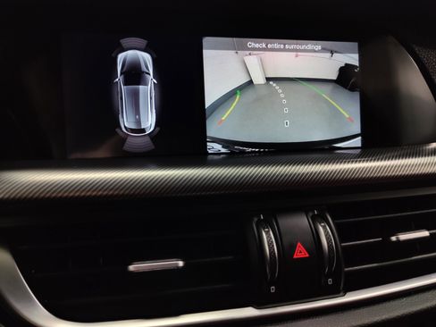 Certified 2024 Alfa Romeo Stelvio Veloce image 23