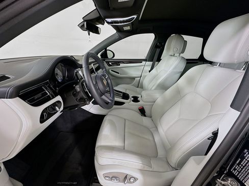Used 2024 Porsche Macan S image 23