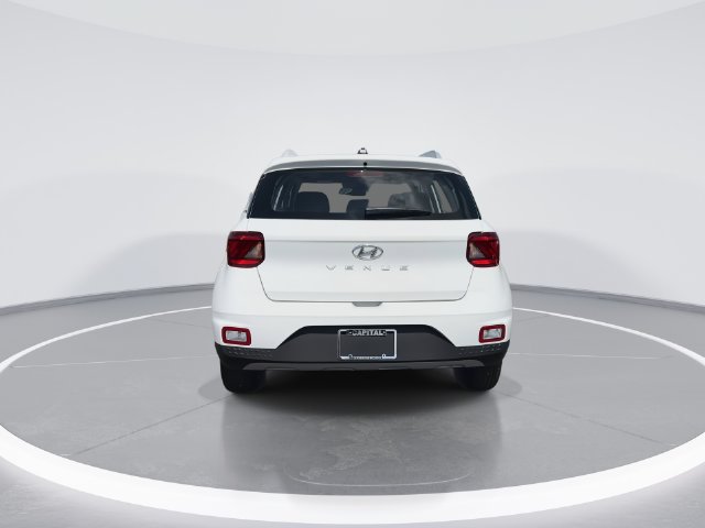 Used 2026 Hyundai Venue SEL FWD image 7