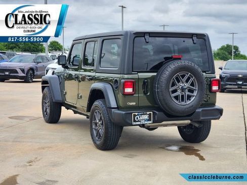 Used 2024 Jeep Wrangler Unlimited Sport AWD/4WD image 8