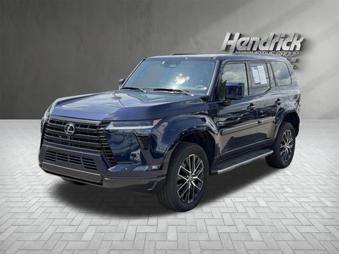 Used 2026 Lexus GX 550 w/ Accessory Package (2T) AWD/4WD image 5