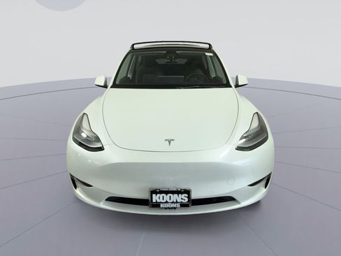 Used 2021 Tesla Model Y Performance image 11