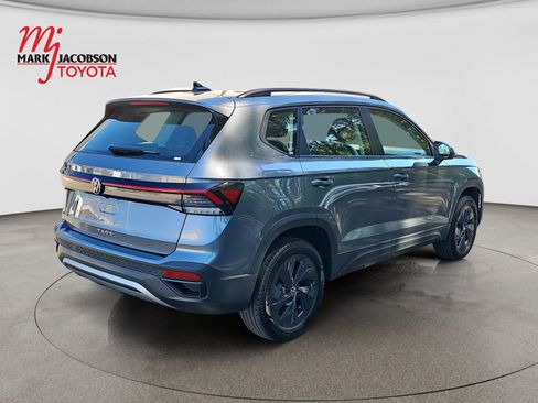 Used 2025 Volkswagen Taos S FWD image 5
