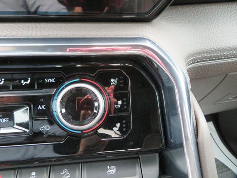 Used 2024 GMC Sierra 1500 Denali w/ Technology Package image 36