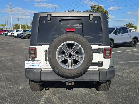 Used 2015 Jeep Wrangler Unlimited Sport w/ Quick Order Package 24S image 5