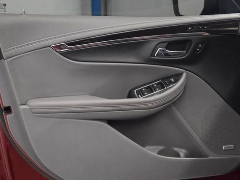 Used 2017 Chevrolet Impala Premier w/ Enhanced Convenience Package FWD image 20