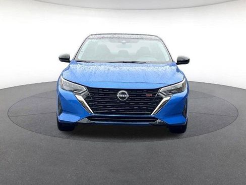 Certified 2025 Nissan Sentra SR image 26