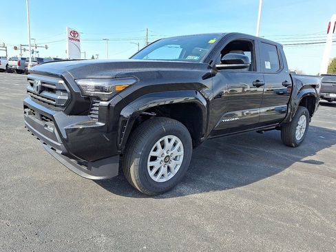 New 2026 Toyota Tacoma SR5 RWD image 3