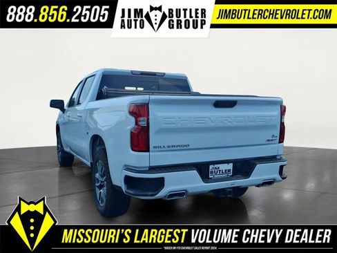 Used 2023 Chevrolet Silverado 1500 RST w/ Convenience Package II AWD/4WD image 2