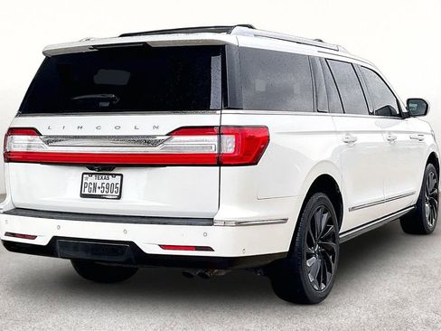 Used 2020 Lincoln Navigator L Reserve w/ Equipment Group 208A Reserve AWD/4WD image 2