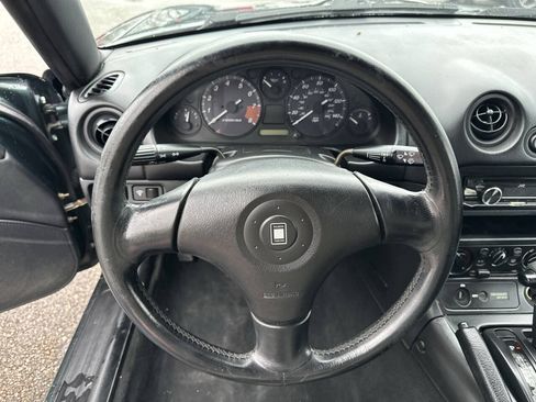 Used 2000 MAZDA MX-5 Miata RWD image 12