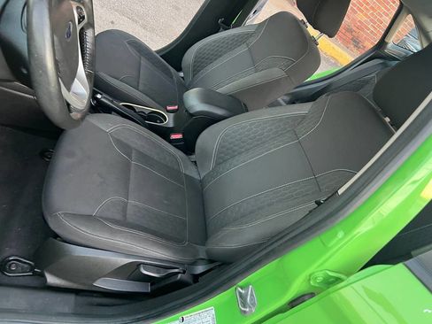 Used 2014 Ford Fiesta SE w/ Equipment Group 201A image 11