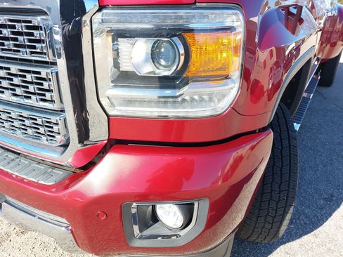 Used 2018 GMC Sierra 3500 Denali w/ Duramax Plus Package image 34