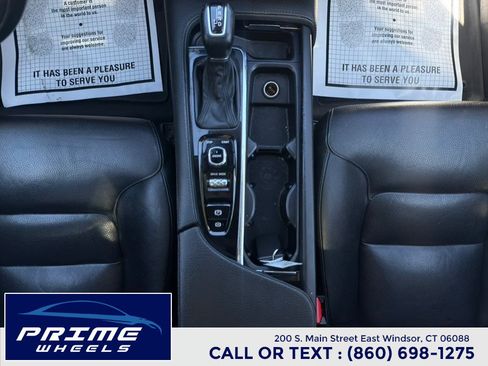 Used 2016 Volvo XC90 T6 Momentum w/ Momentum Plus Package AWD/4WD image 21