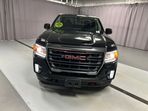 Used 2022 GMC Canyon AT4 image 2