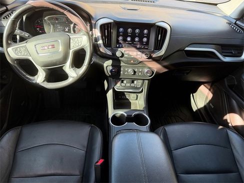 Used 2018 GMC Terrain SLT image 10