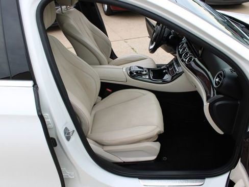 Used 2017 Mercedes-Benz E 300 image 45