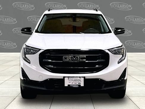Used 2020 GMC Terrain SLE w/ Driver Convenience Package AWD/4WD image 2