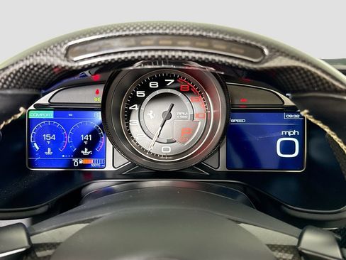 Certified 2020 Ferrari Portofino RWD image 18