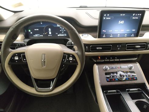 Used 2022 Lincoln Aviator Reserve w/ Equipment Group 201A RWD image 22