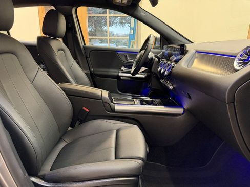 Certified 2025 Mercedes-Benz GLA 250 image 16