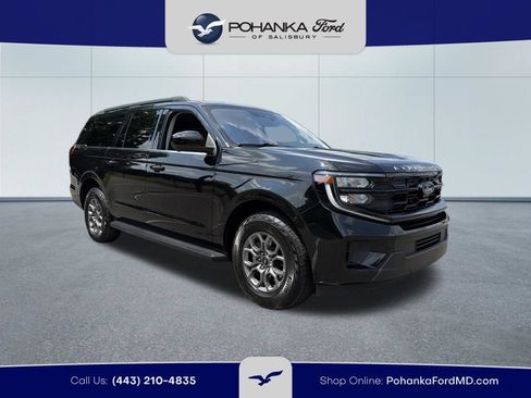 Used 2025 Ford Expedition Max Active RWD image 4