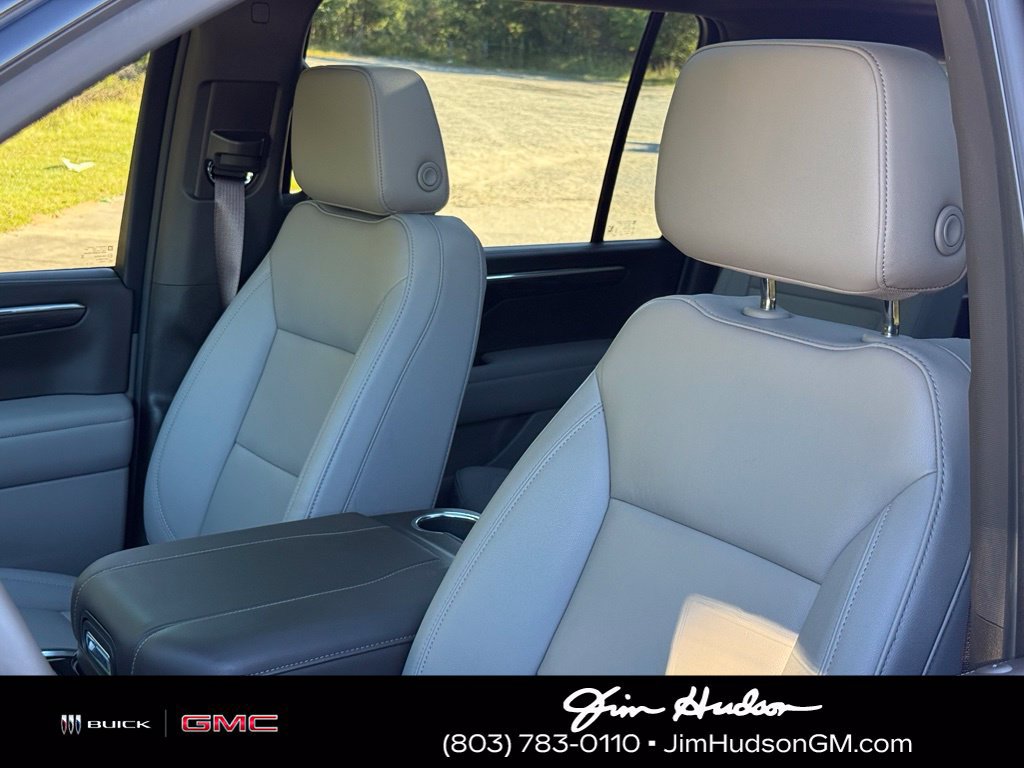Used 2025 Chevrolet Suburban Z71 w/ Z71 Off-Road Package AWD/4WD image 18