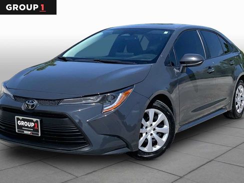Used 2024 Toyota Corolla LE FWD image 1
