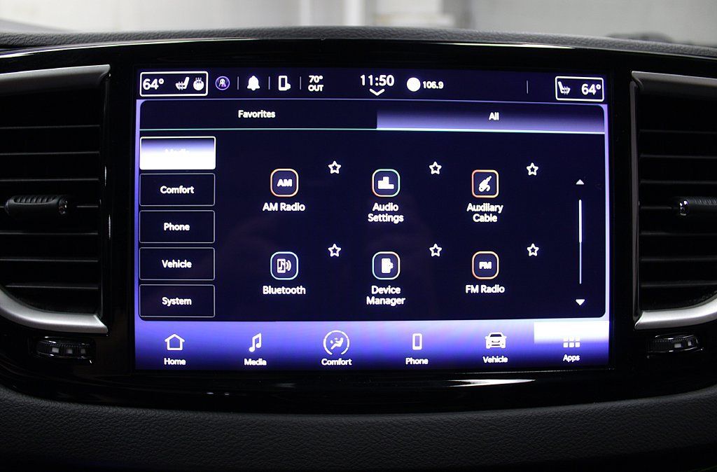 Certified 2024 Chrysler Pacifica Touring-L FWD image 17