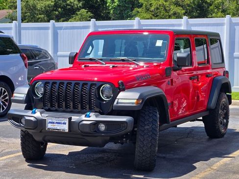 Used 2023 Jeep Wrangler Unlimited w/ Cold Weather Group AWD/4WD image 5
