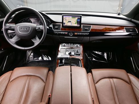 Used 2011 Audi A8 L 4.2 image 18