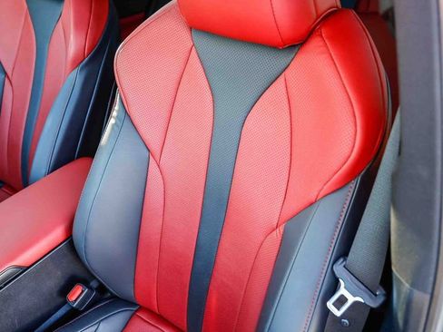 Used 2024 Lexus ES 300h F Sport w/ Accessory Package (Z2) image 30