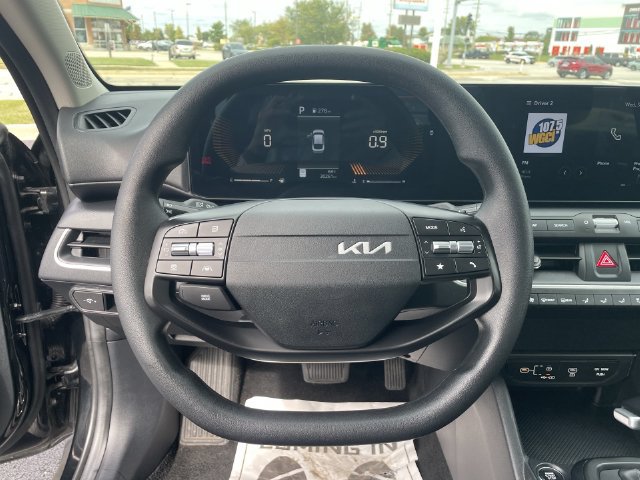 Used 2025 Kia K4 FWD image 19
