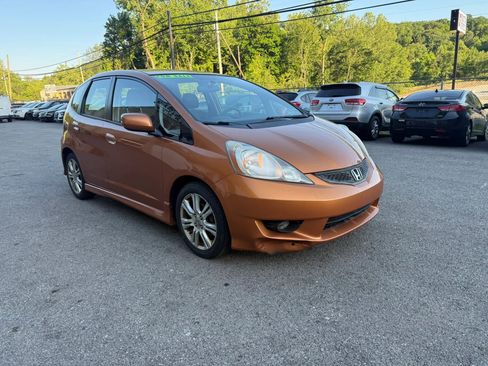Used 2010 Honda Fit Sport image 2