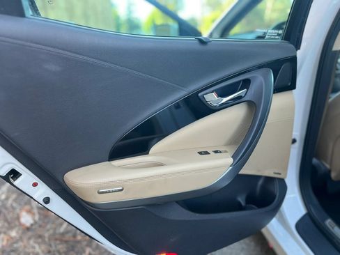 Used 2013 Hyundai Azera w/ Technology Pkg FWD image 21