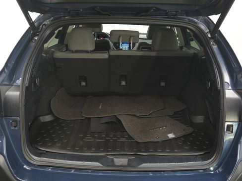 Used 2023 Subaru Outback Limited AWD/4WD image 9