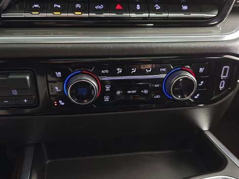 Certified 2023 Chevrolet Silverado 1500 High Country w/ Technology Package image 17