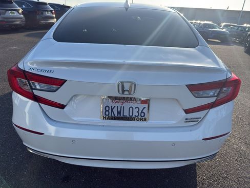 Used 2019 Honda Accord Touring image 5