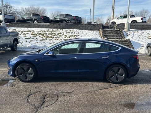 Used 2018 Tesla Model 3 Long Range image 4