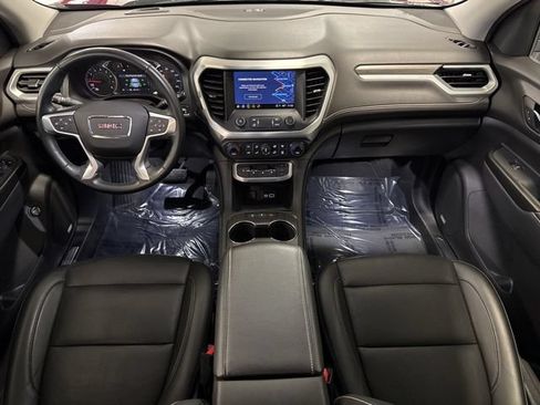 Used 2023 GMC Acadia SLT FWD image 3