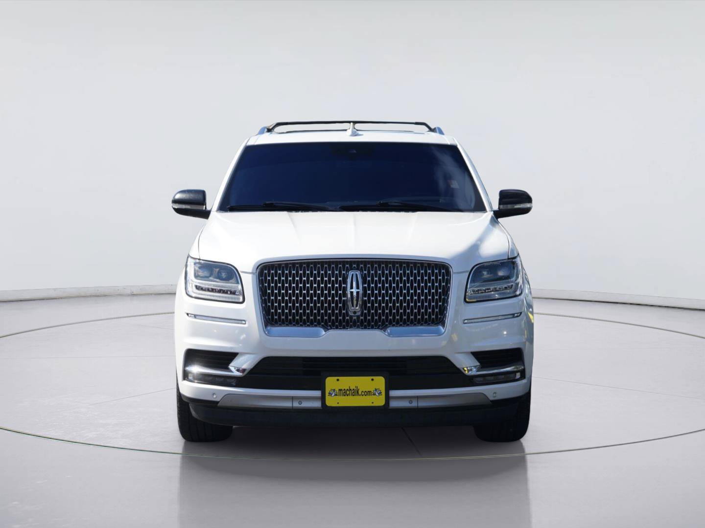Used 2019 Lincoln Navigator L Select w/ Technology Package RWD image 3