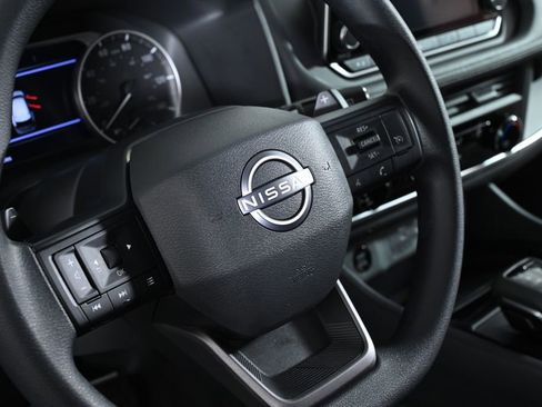 Certified 2025 Nissan Rogue S AWD/4WD image 12
