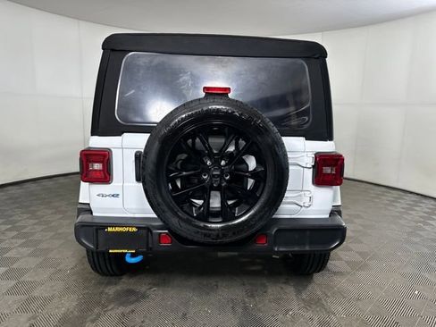Used 2024 Jeep Wrangler Unlimited Sahara AWD/4WD image 4