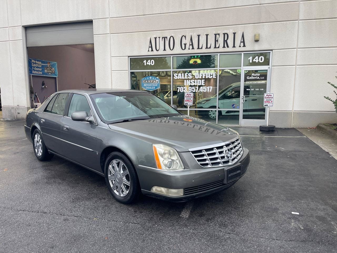 Used 2007 Cadillac DTS Luxury II FWD image 2