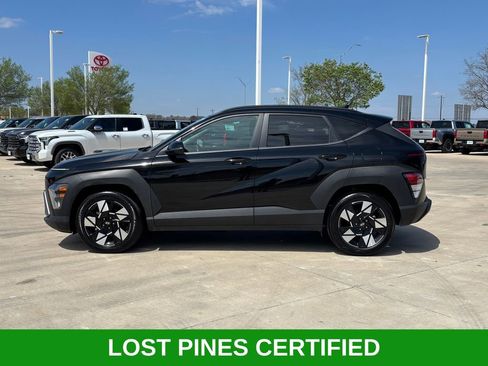Used 2025 Hyundai Kona SEL image 2