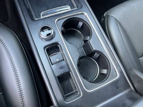 New 2025 Lincoln Corsair Grand Touring image 24