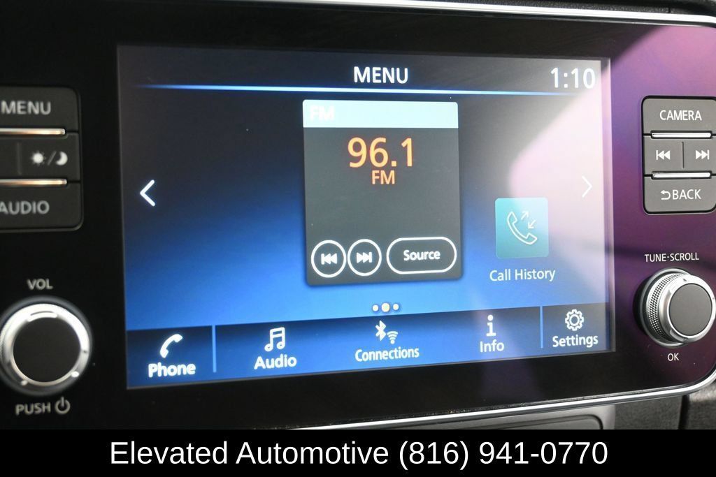 Used 2025 Nissan Leaf S FWD image 9