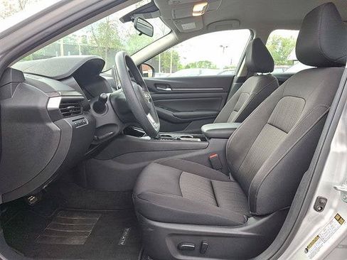 Certified 2024 Nissan Altima 2.5 SV FWD image 14